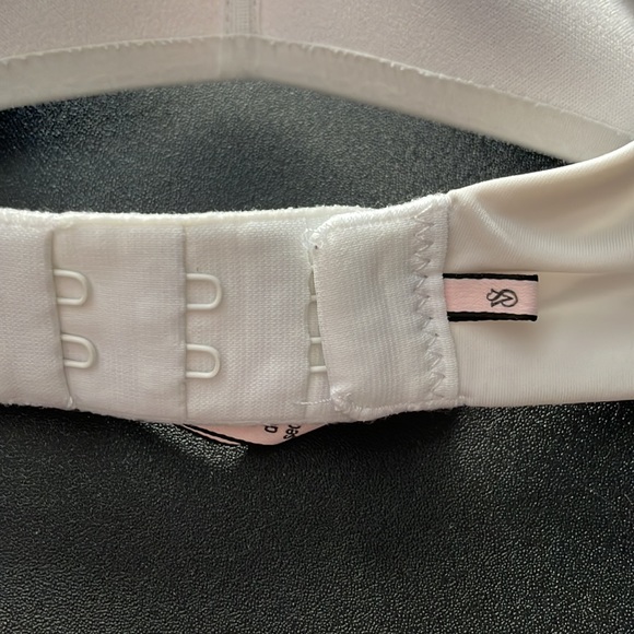 Victoria Secret bra size 34A - Picture 8 of 9
